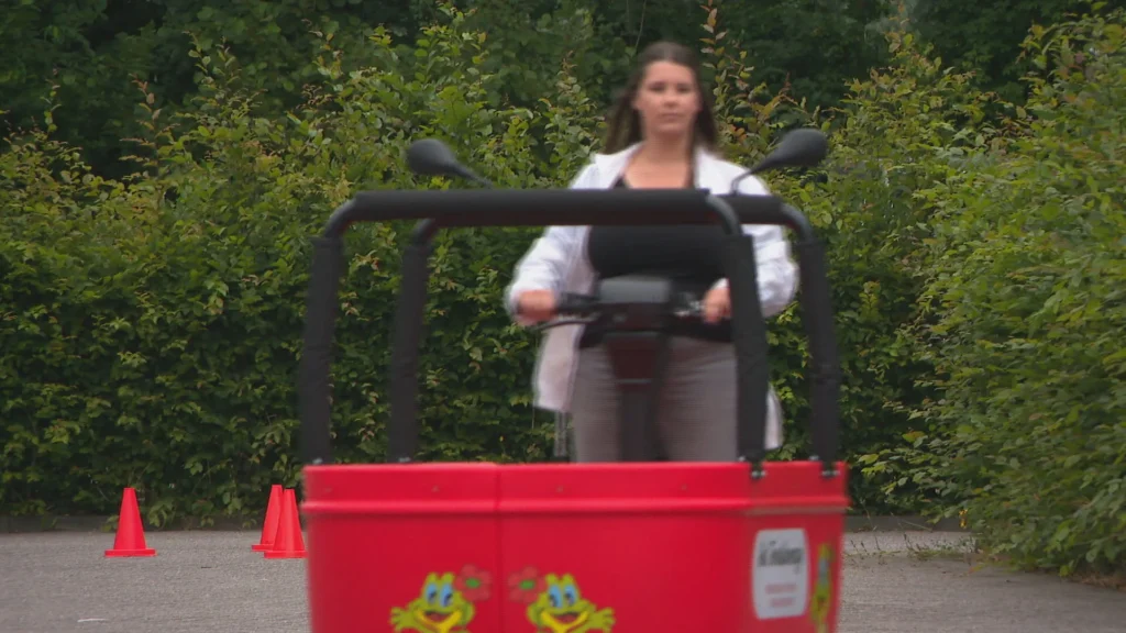 montaga_bso_bus_wordt_stint.mxf_frame_2399